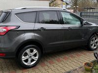Gebraucht Ford Kuga Titanium 179 PS (131 kW) 2017 Grau SUV