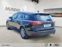 Używany Ford Focus Titanium 120 KM (88 kW) 2022 Czarny Kombi
