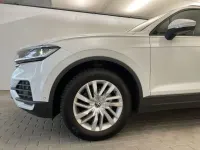 Gebraucht VW Touareg Basis 231 PS (169 kW) 2025 Weiß SUV