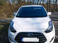 Gebraucht Hyundai ix20 Edition 125 PS (91 kW) 2015 Weiß Kleinwagen