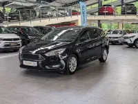 Gebraucht Ford Focus Titanium 125 PS (91 kW) 2015 Schwarz Kombi