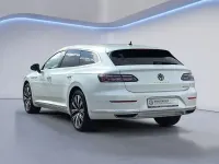 Gebraucht VW Arteon Elegance 218 PS (160 kW) 2023 Oryxweiß perlmutteffekt (metallic) Kombi