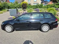 Gebraucht VW Golf VII Trendline 116 PS (85 kW) 2019 Schwarz Kombi