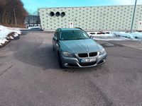 Gebraucht BMW 318 143 PS (105 kW) 2010 Grau Kombi