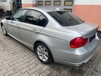 Second-hand BMW 320 163 CP (119 kW) 2009 Argintiu Berlinǎ
