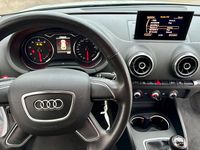 Gebraucht Audi A3 Ambiente 110 PS (80 kW) 2013 Weiß Limousine