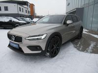Gebraucht Volvo V60 CC Ultimate 197 PS (144 kW) 2023 Bright dusk Kombi