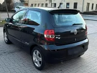 Gebraucht VW Fox 54 PS (39 kW) 2010 Schwarz Kleinwagen