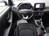 gebraucht Hyundai i30 1.4 YES! RKAM ALU 16 SHZ NAV TMAT