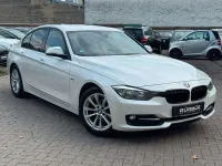 Gebraucht BMW 318 Sport Line 143 PS (105 kW) 2013 Mineralweiss Limousine