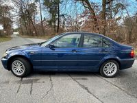 Gebraucht BMW 318 Exclusive 143 PS (105 kW) 2004 Blau Limousine