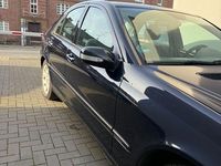 Gebraucht Mercedes 220 150 PS (110 kW) 2005 Blau Limousine