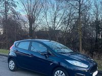Gebraucht Ford Fiesta 95 PS (69 kW) 2016 Blau Kleinwagen