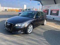 Gebraucht Audi A3 Ambition 140 PS (102 kW) 2013 Grau Limousine