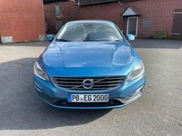 Gebraucht Volvo S60 Momentum 190 PS (139 kW) 2017 Blau Limousine