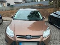 Gebraucht Ford Focus Trend 125 PS (91 kW) 2014 Braun Kombi