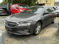 Gebraucht Opel Insignia Elegance 174 PS (127 kW) 2023 Mondstein grau/e:vulkan grau Kombi