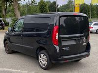 Gebraucht Fiat Doblò Basis 95 PS (69 kW) 2017 Schwarz Van / Kleinbus
