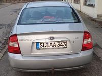 Gebraucht Kia Cerato EX 105 PS (77 kW) 2005 Limousine
