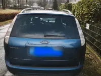 Usado Ford Focus 101 CV (74 kW) 2008 Azul Familiar