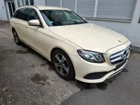 Usado Mercedes E220 Avantgarde 194 CV (142 kW) 2018 Beige Berlina