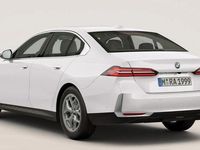 Neu BMW 520 Sport Line 197 PS (144 kW) 2026 Alpinweiß uni Limousine