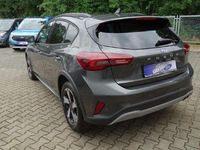 Gebraucht Ford Focus Active X 155 PS (114 kW) 2024 Magneticgrau (metallic) Limousine