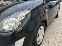 Second-hand Renault Twingo Dynamique 76 CP (55 kW) 2007 Negru Hatchback