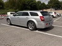 Usado Chrysler 300C 250 CV (183 kW) 2005 Plateado Familiar