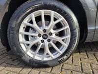 Neu Audi Q3 Sport 150 PS (110 kW) 2025 Grau SUV