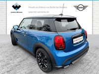 Gebraucht Mini Cooper Hatch 136 PS (100 kW) 2023 Island blue Kleinwagen