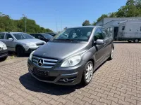 Gebraucht Mercedes B200 136 PS (100 kW) 2009 Grau Van / Kleinbus
