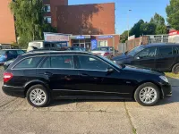 Gebraucht Mercedes E300 231 PS (169 kW) 2011 Obsidianschwarz  metalliclack Kombi