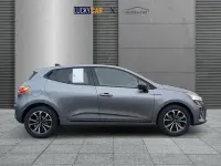 Neu Renault Clio V Techno 90 PS (66 kW) 2025 Dolomitgrau Kleinwagen