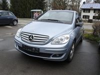 Gebraucht Mercedes B200 Edition 136 PS (100 kW) 2008 Blau Van / Kleinbus