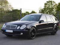 Gebraucht Mercedes E200 163 PS (119 kW) 2003 Schwarz Kombi