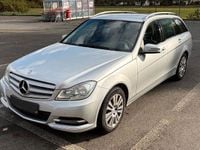 Gebraucht Mercedes C180 Elegance 156 PS (114 kW) 2014 Silber Kombi