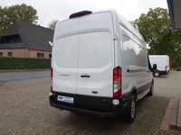 Gebraucht Ford Transit Trend 131 PS (96 kW) 2024 Weiß Van / Kleinbus