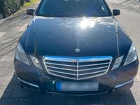 Gebraucht Mercedes E250 Avantgarde 204 PS (150 kW) 2011 Schwarz Kombi