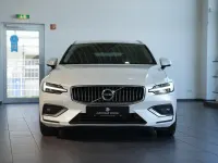 Gebraucht Volvo V60 Inscription 190 PS (139 kW) 2020 Crystal white / Kombi