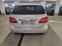 gebraucht Mercedes B180 - AHK, Kamera, Autom, Parkassistent