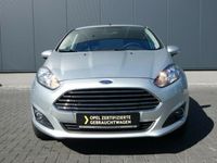 Gebraucht Ford Fiesta SYNC Edition 80 PS (58 kW) 2014 Silber metallic Kleinwagen