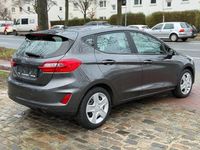 Gebraucht Ford Fiesta Cool & Connect 86 PS (63 kW) 2018 Grau Limousine