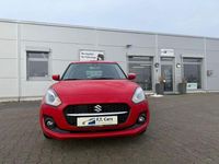 Gebraucht Suzuki Swift 90 PS (66 kW) 2023 Rot Limousine