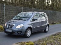 Gebraucht Lancia Musa 95 PS (69 kW) 2008 Grau Van / Kleinbus