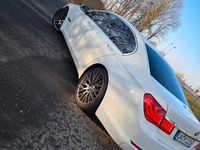 Gebraucht BMW 730 243 PS (178 kW) 2009 Weiß Limousine