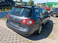 Gebraucht VW Passat Comfortline 140 PS (102 kW) 2010 Grau Kombi