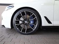 Gebraucht BMW 550 462 PS (339 kW) 2018 Alpinweiß iii (300) Limousine