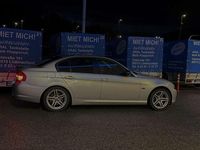 Second-hand BMW 320 Basis 184 CP (135 kW) 2010 Argintiu Berlinǎ