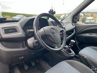 Gebraucht Opel Combo 120 PS (88 kW) 2017 Blau Van / Kleinbus